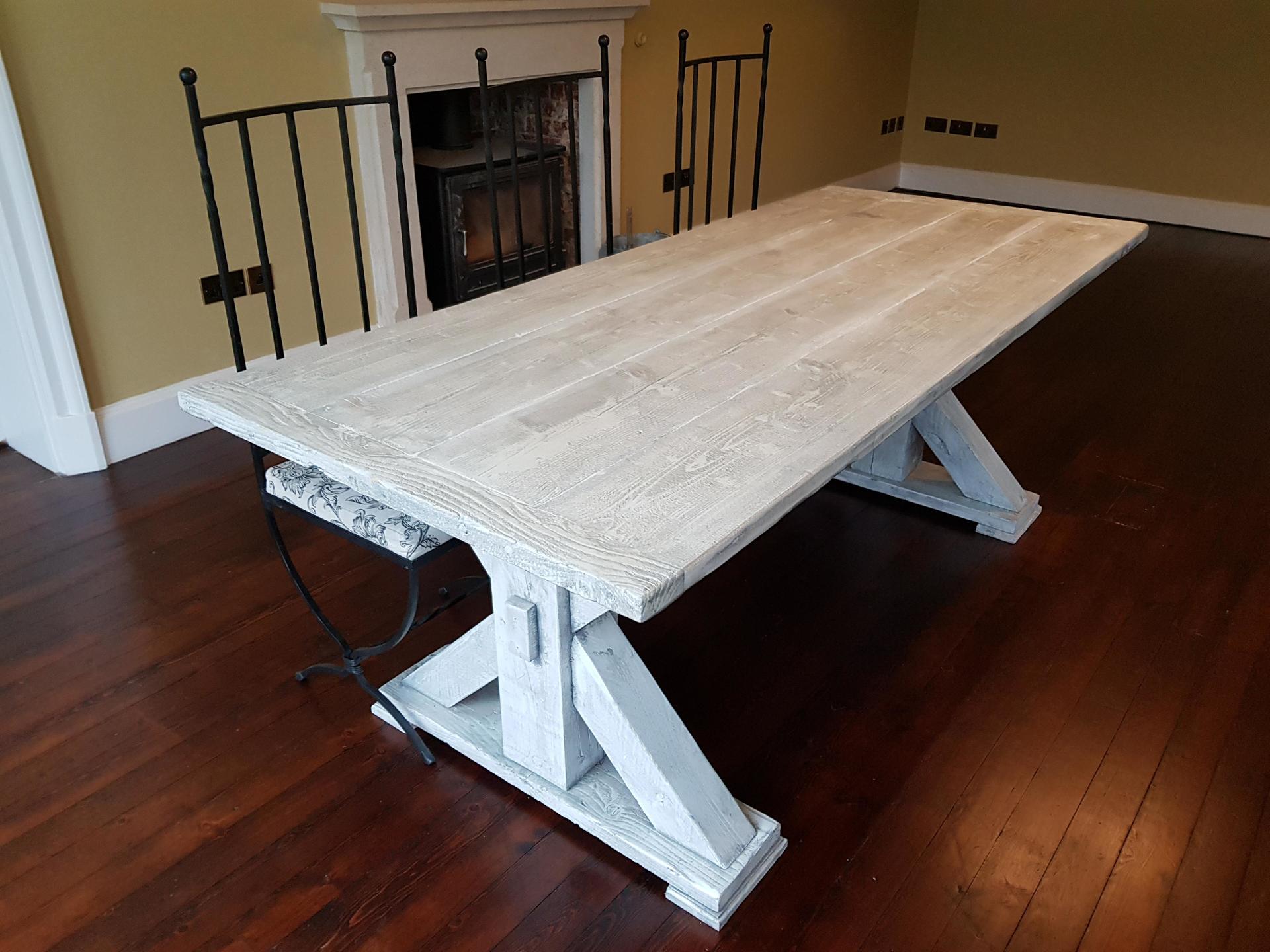 Reclaimed wooden tables, near me country farmhouse, dining, kitchen, breakfast tables, hand made, traditional style, reclaimed timber, special wood effects, White wash bleached, lye, strong solid wooden tabletop and X base, Hampshire, Berkshire, Basingstoke, Fleet, Newbury, Tadley, Reading, Hartley Wintney, Hook Thatcham, Winchester, Wokingham, Finchampsteadntry farmhouse dining table,