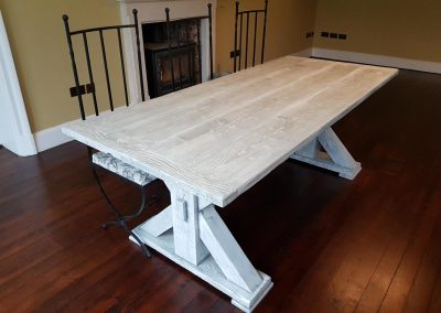 Reclaimed wooden tables, near me country farmhouse, dining, kitchen, breakfast tables, hand made, traditional style, reclaimed timber, special wood effects, White wash bleached, lye, strong solid wooden tabletop and X base, Hampshire, Berkshire, Basingstoke, Fleet, Newbury, Tadley, Reading, Hartley Wintney, Hook Thatcham, Winchester, Wokingham, Finchampstead
