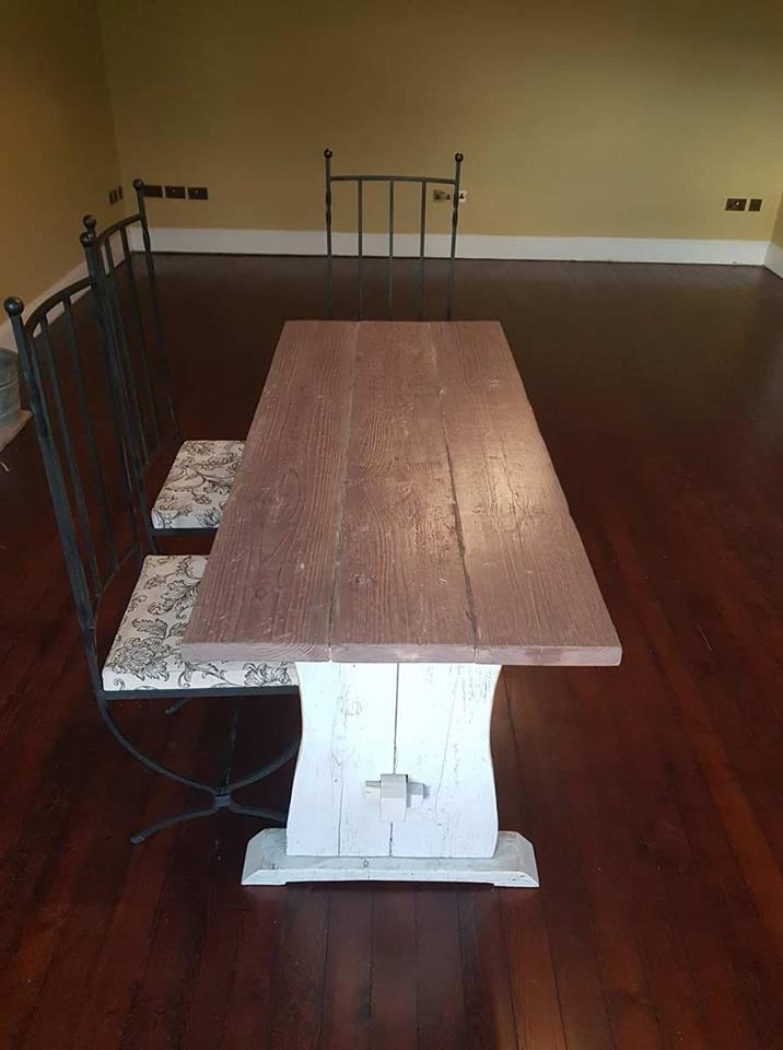 Breakfast trestle table with black iron dining chairs with seat pads, Hampshire, Berkshire, reclaimed timber, special wood effect, Basingstoke, Fleet, Newbury, Tadley, Reading, Hartley Wintney, Hook Thatcham, Winchester, Wokingham, Finchampstead